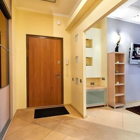Apartment Diva Nezavisimosty 22 *